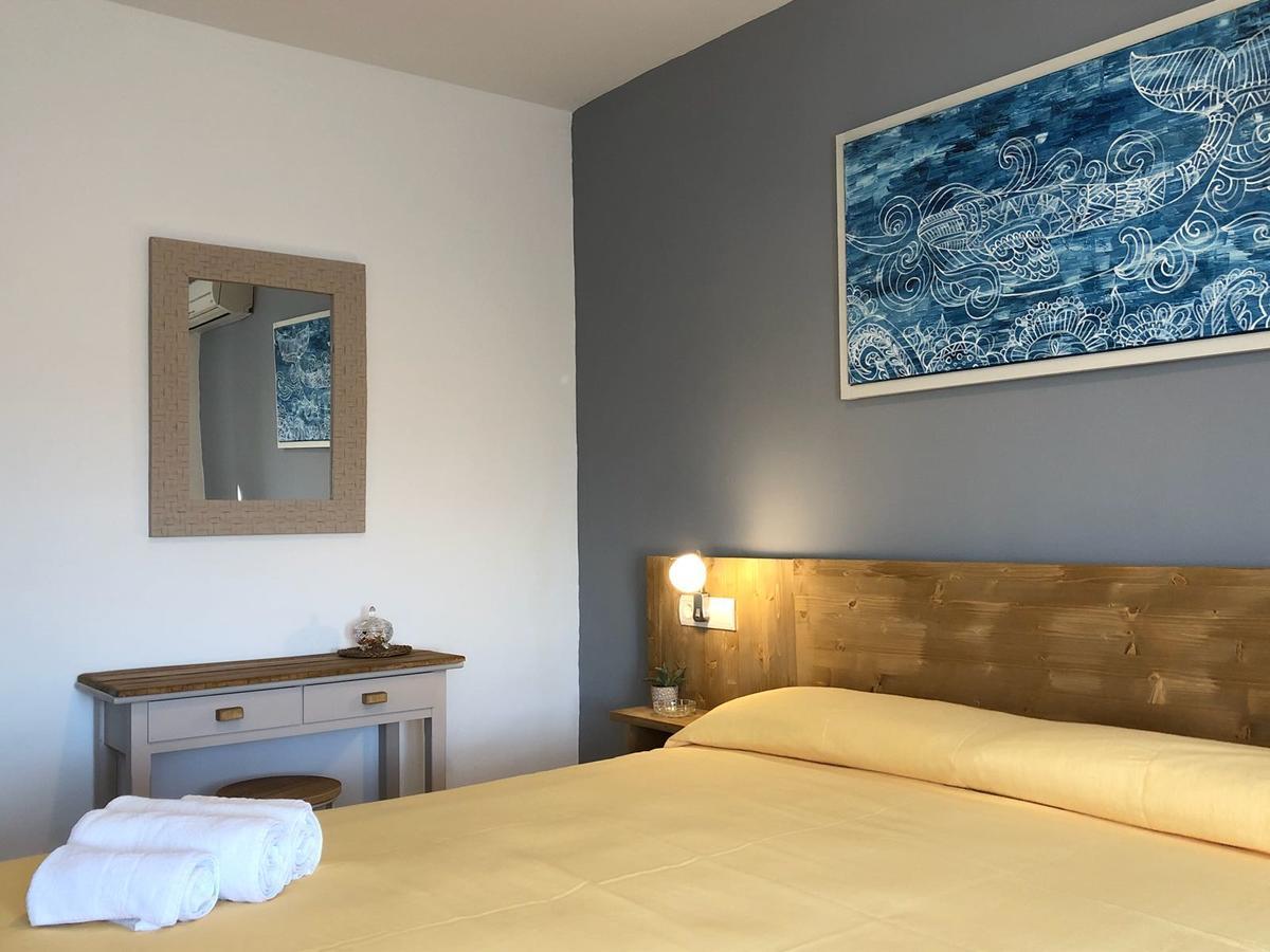 Hostal Santi Es Calo  Exteriér fotografie